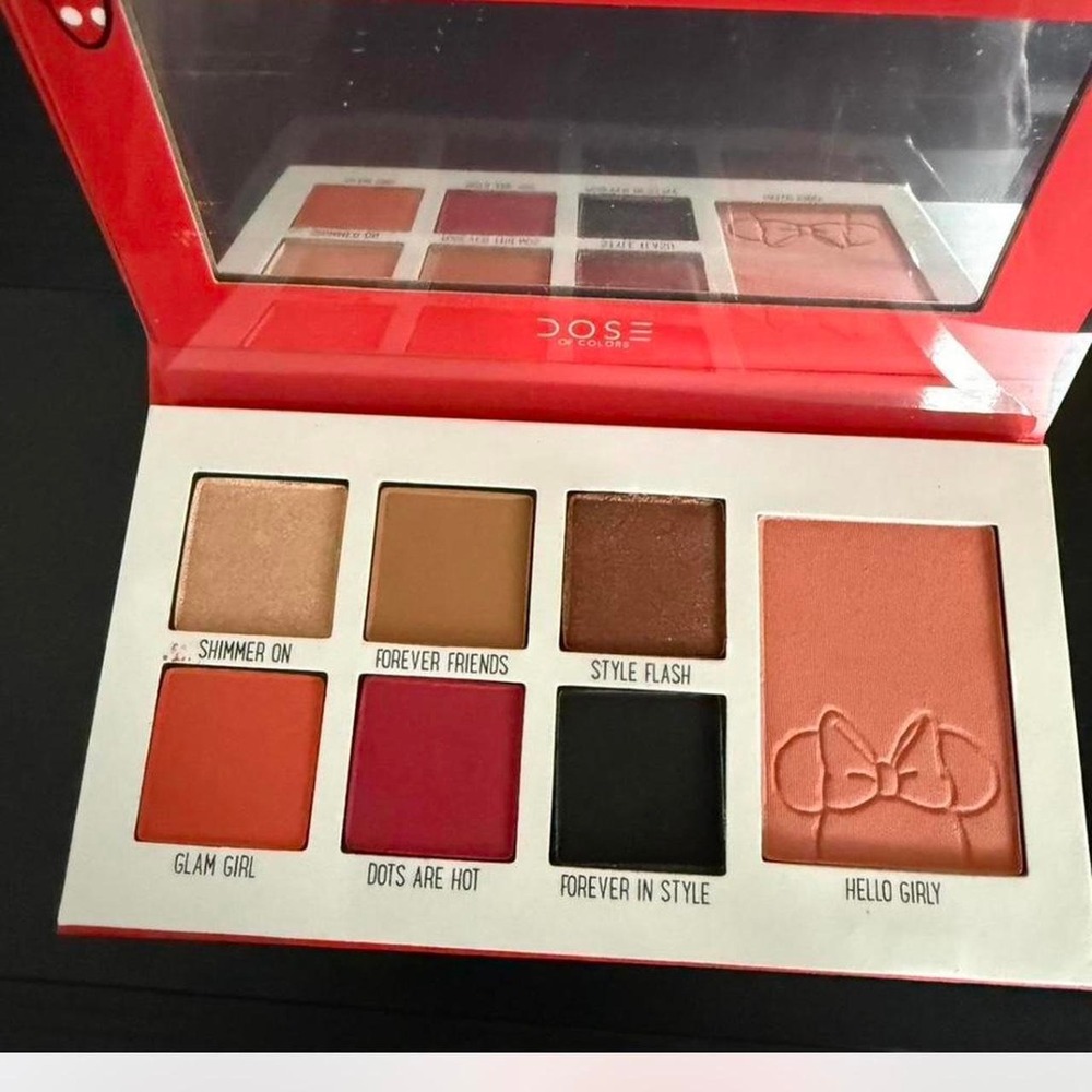 Dose of colors Disney Minnie Mouse eyeshadow palette with 8 shades NIB